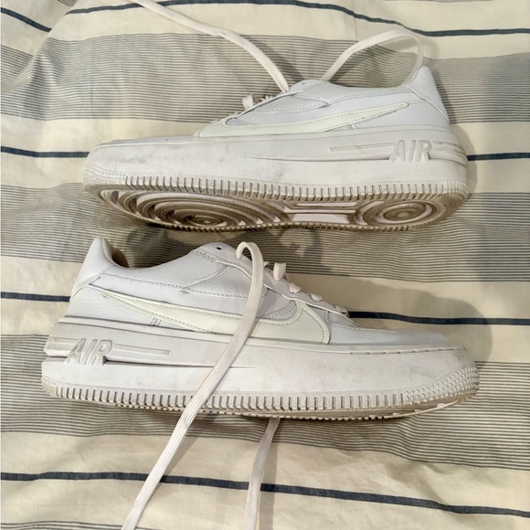 Nike AF1 white with light bone swoosh - women’s 9.5 - Picture 3 of 6